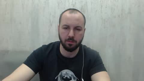 Julian online show from March 8, 11:42 pm