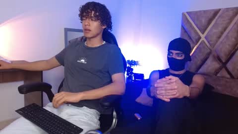 Nickolas Muoz online show from February 23, 1:42 pm
