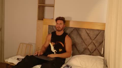 nickriverzxo online show from October 27, 7:14 pm