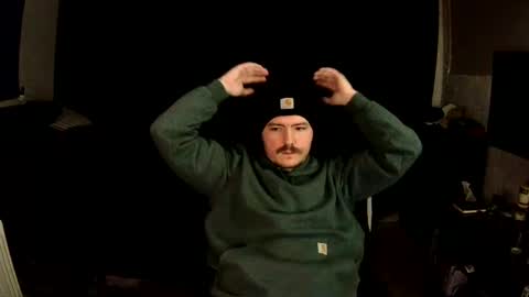 PLAYING COD online show from December 22, 4:28 am