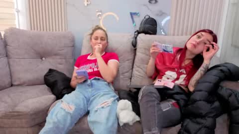 nicky_as online show from April 29, 5:30 pm