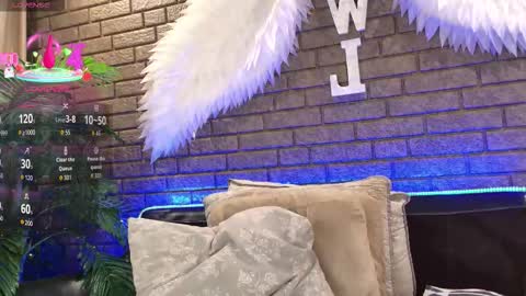 Snapshot of nicky_owl chatting on September 13, 6:32 pm Today is my 41st birthday And in 2 hours Im waiting for you on the stream Stock up on tokens and a good mood Nicky online show from September 13, 6:32 pm