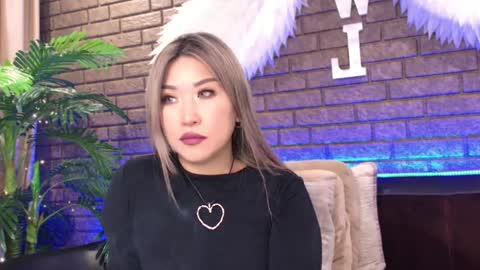 Snapshot of nicky_owl chatting on February 17, 12:49 pm Today is my 41st birthday And in 2 hours Im waiting for you on the stream Stock up on tokens and a good mood Nicky online show from February 17, 12:49 pm
