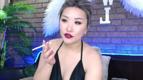 Snapshot of nicky_owl chatting on February 10, 3:53 pm Today is my 41st birthday And in 2 hours Im waiting for you on the stream Stock up on tokens and a good mood Nicky online show from February 10, 3:53 pm