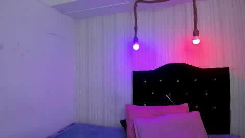 nicky_pop online show from October 20, 6:35 pm