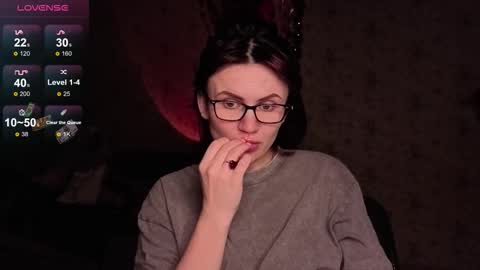 Nicky Weekends online show from March 17, 1:10 am