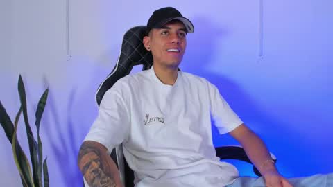 Nicky  online show from September 23, 1:49 pm