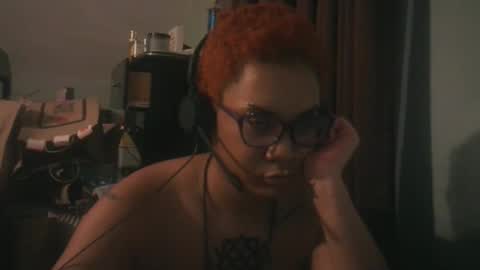 nickythehawtie online show from April 11, 2:27 am