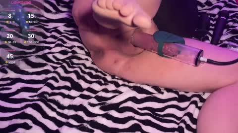 nicle12 online show from April 7, 7:05 pm