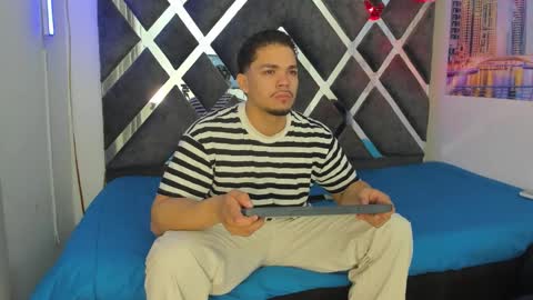 nico_blaze7 online show from November 18, 12:30 pm