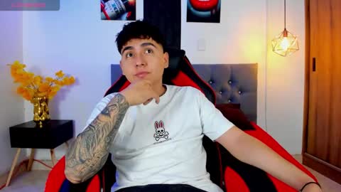 nicolas_james_sc online show from October 20, 2:33 pm