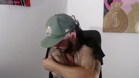 nicolas online show from January 28, 4:18 am