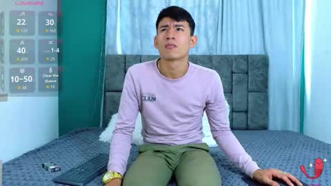 nicolastorres__ online show from February 17, 3:44 pm