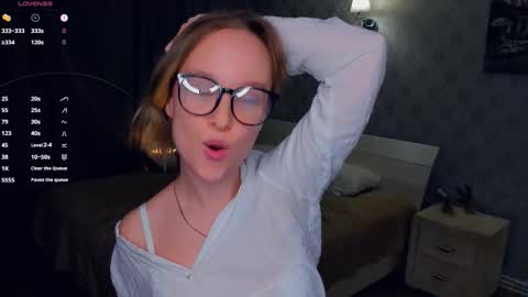 Nicoletta online show from October 28, 7:04 pm