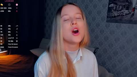 Nicoletta online show from September 26, 6:05 pm