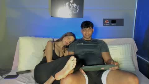 nicole_and_thiago1 online show from March 22, 9:30 pm