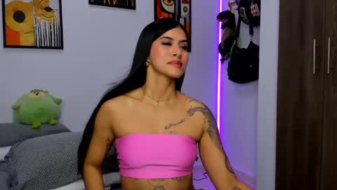 Snapshot of nicole_duran3095 chatting on January 28, 5:32 am Nick online show from January 28, 5:32 am