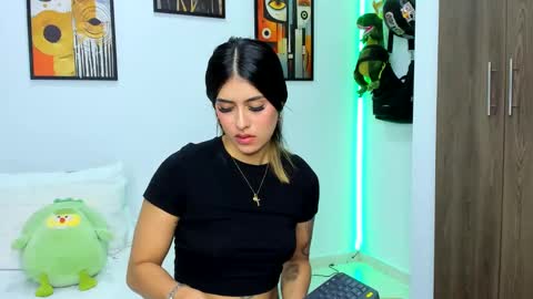 Snapshot of nicole_duran3095 chatting on January 21, 5:16 am Nick online show from January 21, 5:16 am