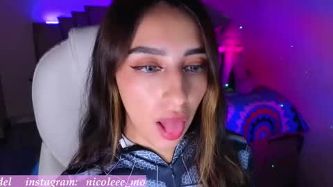 Nicole online show from December 23, 3:02 am