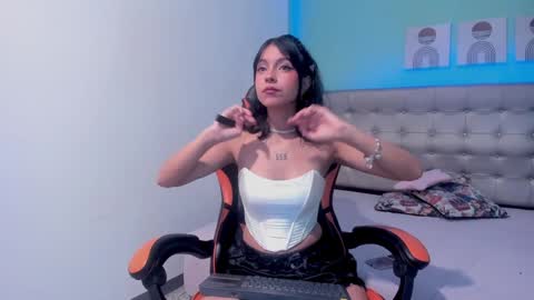 Nicol online show from December 6, 4:30 am