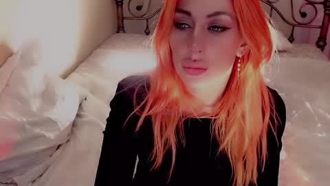 Nicole online show from December 6, 7:15 am