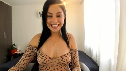 Nicole online show from January 6, 3:05 pm