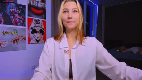 Nicole online show from December 4, 11:52 pm