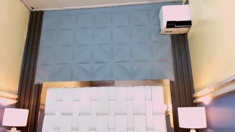 Nicole Ramires online show from October 21, 3:38 pm