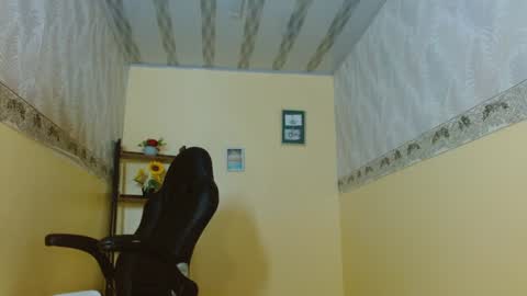 Snapshot of nicole_ramires chatting on December 2, 4:48 pm Nicole Ramires online show from December 2, 4:48 pm