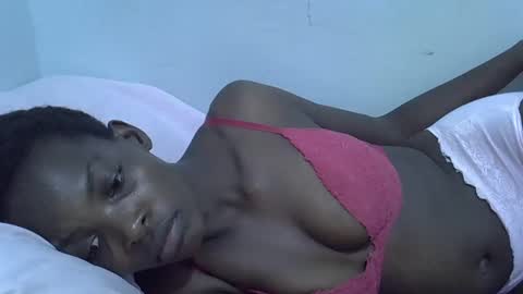 Snapshot of nicoleberry254 chatting on February 10, 3:21 pm nicoleberry254 online show from February 10, 3:21 pm