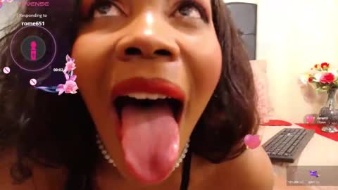 Nicole Chanel online show from December 4, 1:08 am