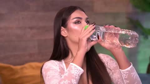 Nicole online show from September 24, 7:48 am