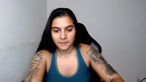 nicoleever online show from August 5, 5:43 pm