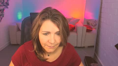 nicolehits online show from October 10, 9:48 am