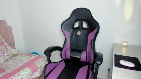 nicole santana online show from January 9, 6:30 am