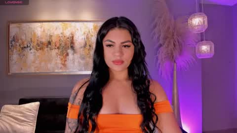 Nicole Sanz online show from February 16, 11:05 am