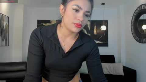 Nicole Sanz online show from March 10, 10:18 am