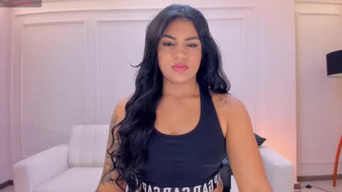 Nicole Sanz online show from February 24, 10:37 am