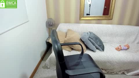 Nicolettcolin  online show from October 10, 6:58 pm