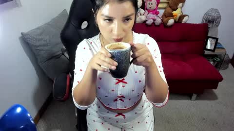 Nicolettcolin  online show from February 1, 12:40 am