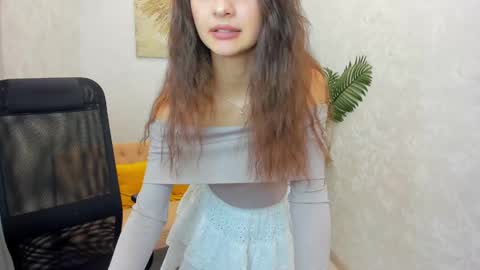 nicolewerti online show from March 6, 7:36 am