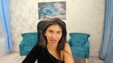 nicolewerti online show from January 24, 2:51 pm
