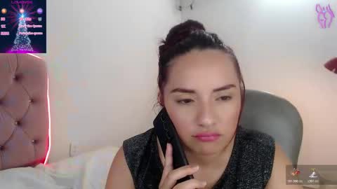 nicoll  online show from December 18, 3:18 pm