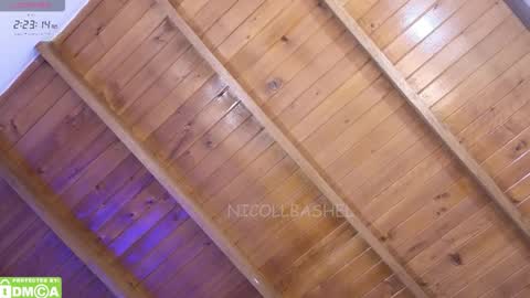 Nicoll  Independent model online show from February 27, 7:23 am