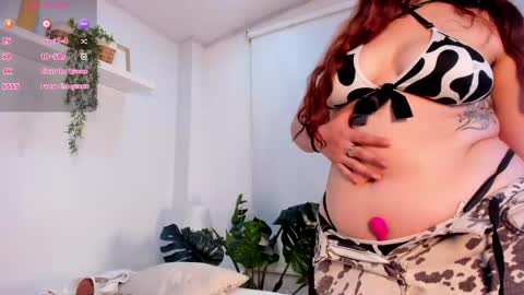 nicolle_evanss_ online show from June 4, 2:28 am