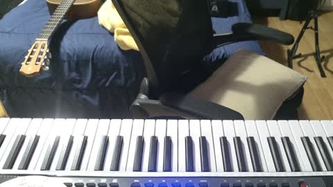 Julian online show from December 4, 6:44 pm
