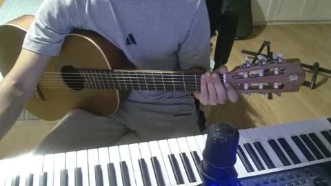 Julian online show from October 3, 9:56 pm