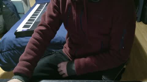 Julian online show from December 25, 12:26 pm