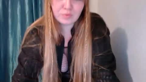 nightlaura online show from February 13, 4:39 pm