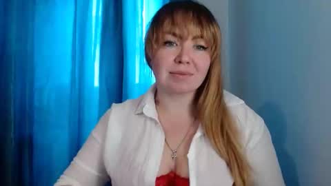 nightlaura online show from February 6, 9:43 am